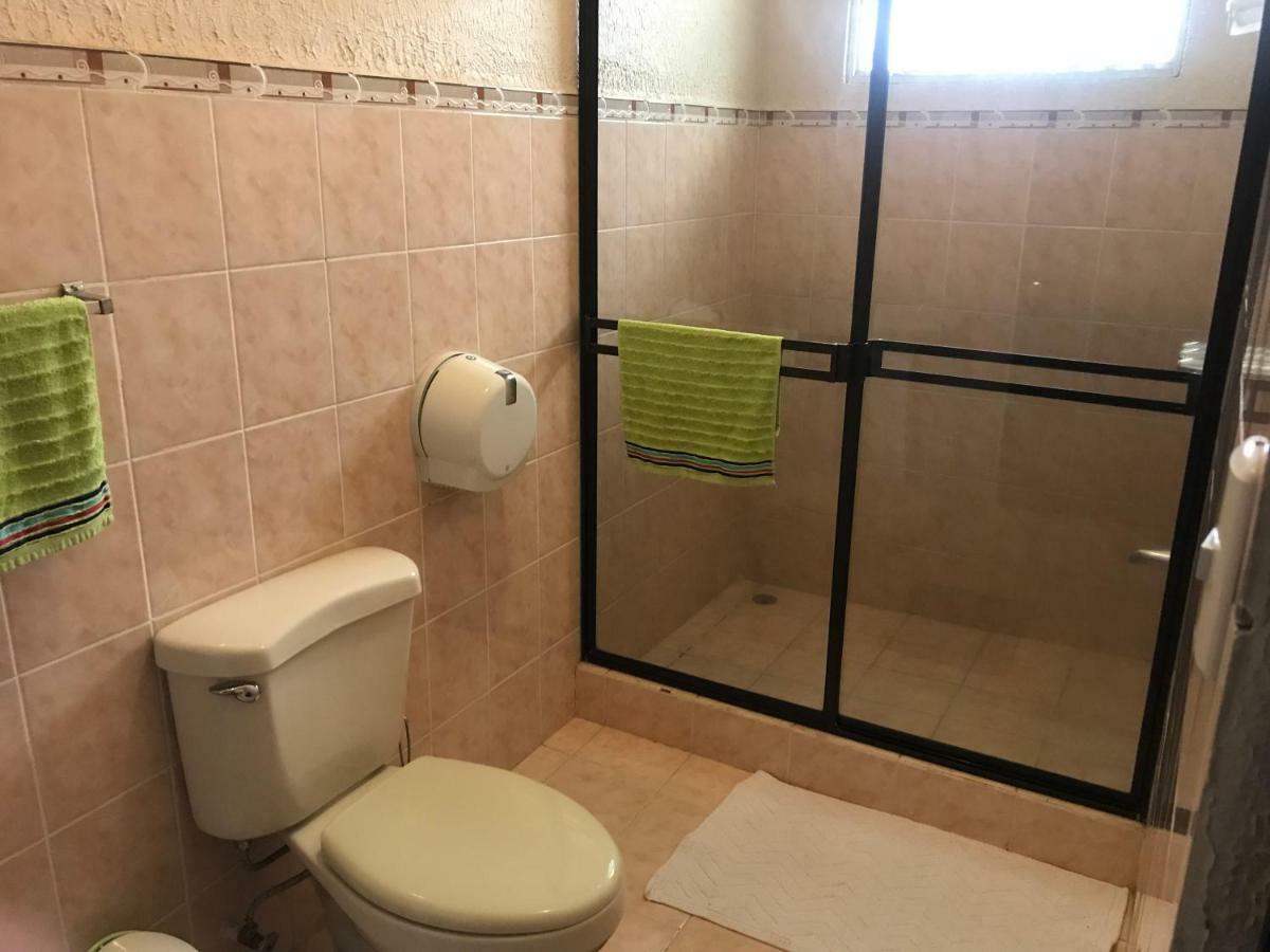 Casa Del Suizo Bed & Breakfast Desamparados  Екстериор снимка